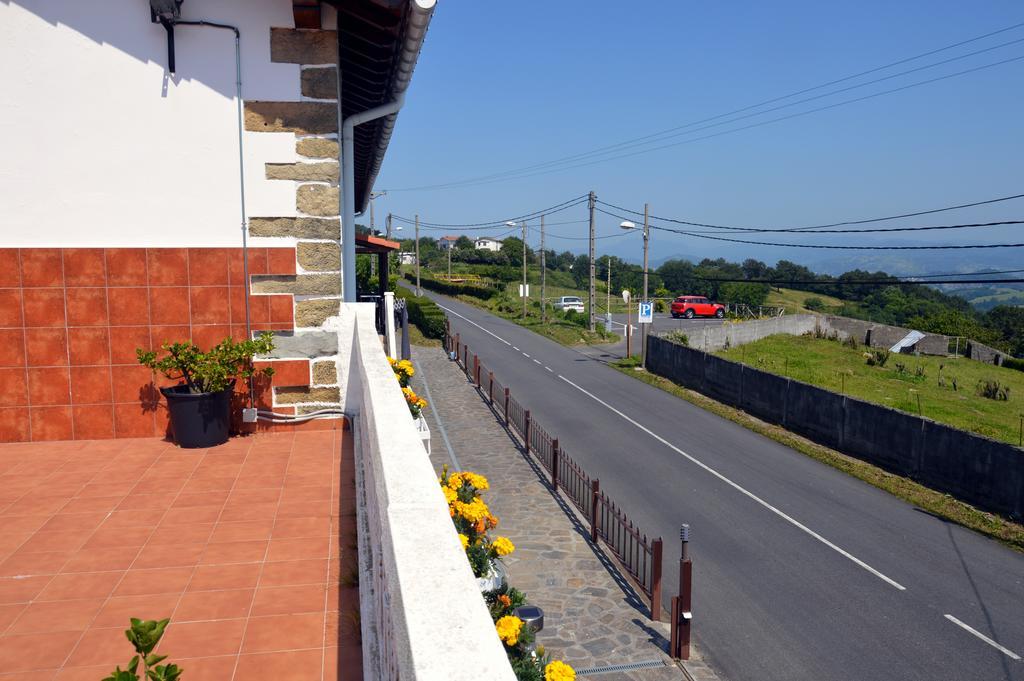 Gasthaus Iturritxo Landetxea San Sebastián Exterior foto